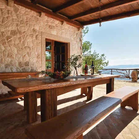 Stunning In With Wifi Holiday home Zastrazisce